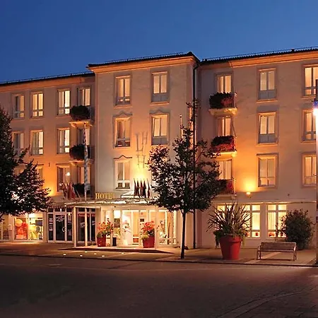 Garni Lindacher Hof Otel 4*