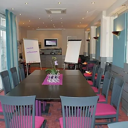 Otel Garni Lindacher Hof Burghausen