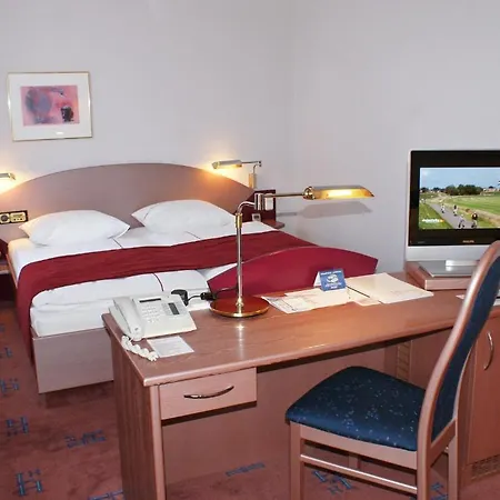 Otel Garni Lindacher Hof Burghausen